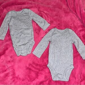 Item : Grey Onesies, Amount of Items : 2, Size : 3 months, Brand : Carter’s